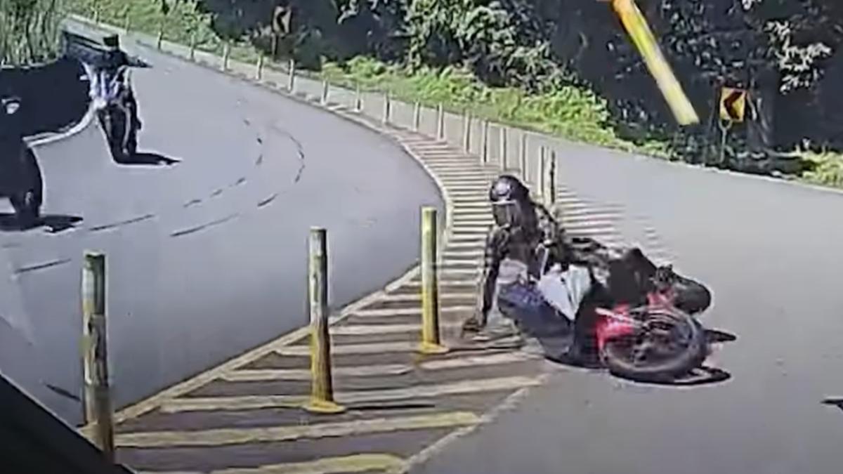 第一視角曝!北宜公路「茶壺灣」騎士摔車 滑到對向撞斷腿