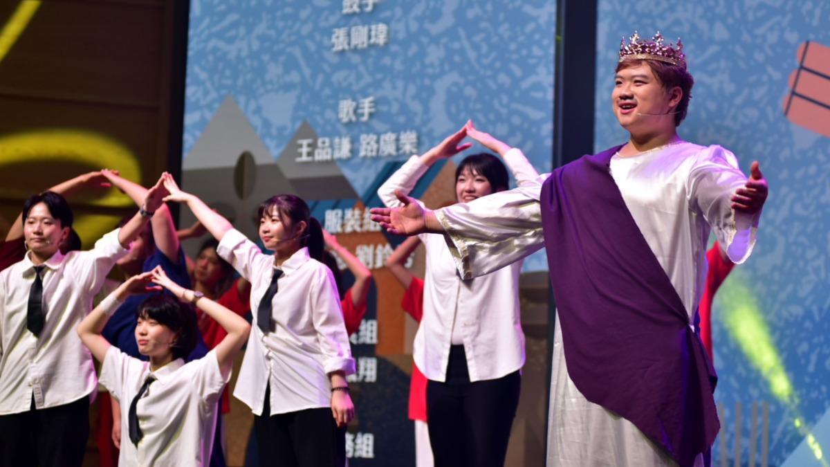 夏凱納靈糧堂慶父親節!孩子親告白「給爸爸的信」 全場動容