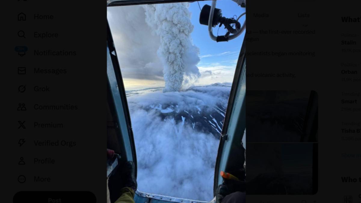 俄8.8強震後續!火山沉睡600年首噴發 被標橙色航空警戒