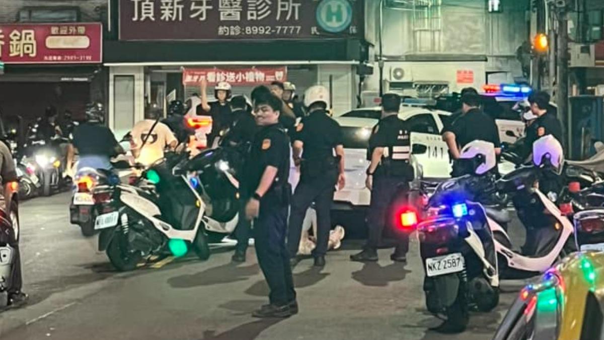 女藝人侯沁潔新莊拒檢撞警 遭壓制上銬大喊「沒辦法呼吸」