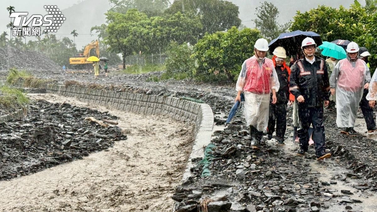 豪雨轟炸高雄山區!2755毫米直逼莫拉克 釀全台4死3失蹤