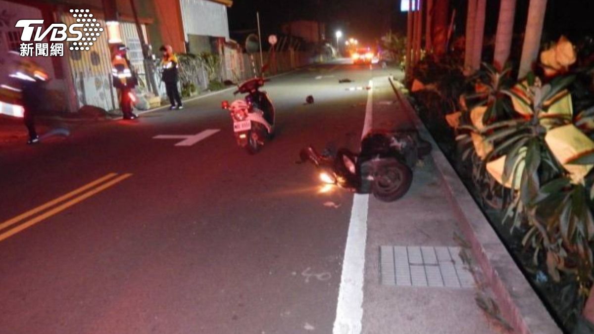 徐婦摔落對向車道果園，送醫後因頭部重創死亡。（圖／TVBS）