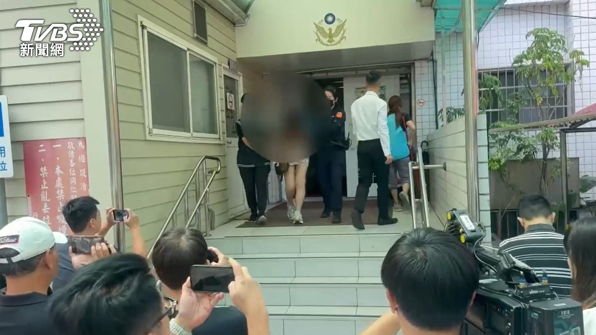 侯沁潔涉嫌妨害公務被移送法辦。(圖/TVBS)