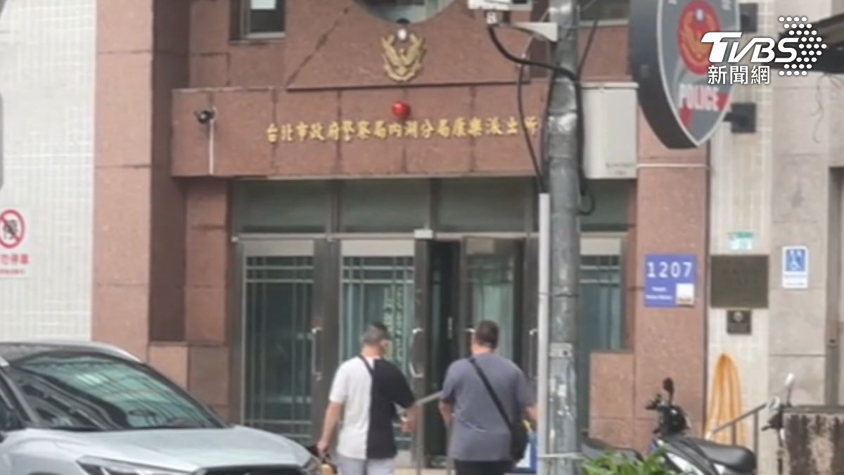 陌生壯漢遭控守未營業補習班外,搭訕落單男童。(圖/非當事人)
