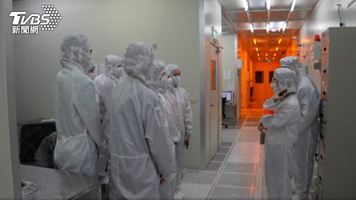 美國半導體設計工具公司在竹科舉辦為期4天的夏令營,培育年輕晶片人才。(圖/達志影像路透社)