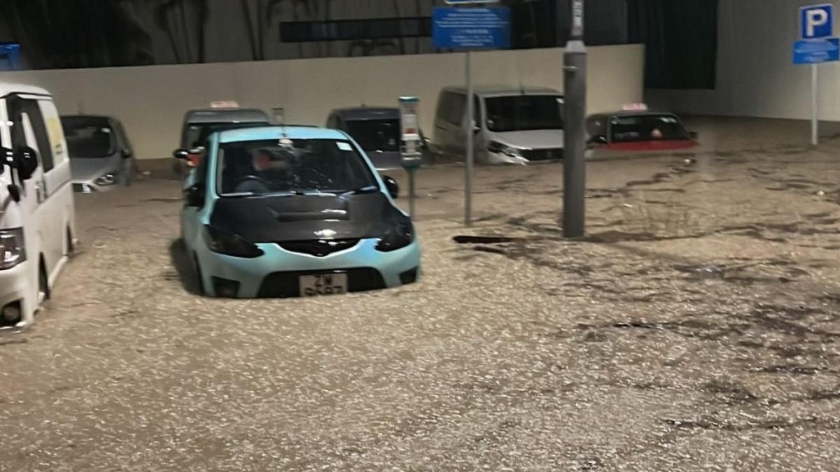 香港暴雨釀災!敬賢里再陷「水災惡夢」 車主沒投保全險恐慘賠