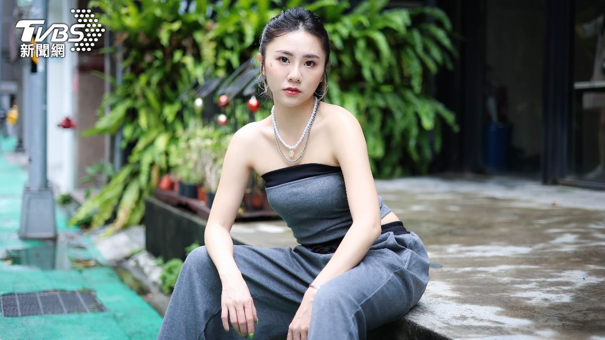 吳雨璇曾和經紀公司老闆很好,互動猶如親父女。(圖/張哲鳴攝)