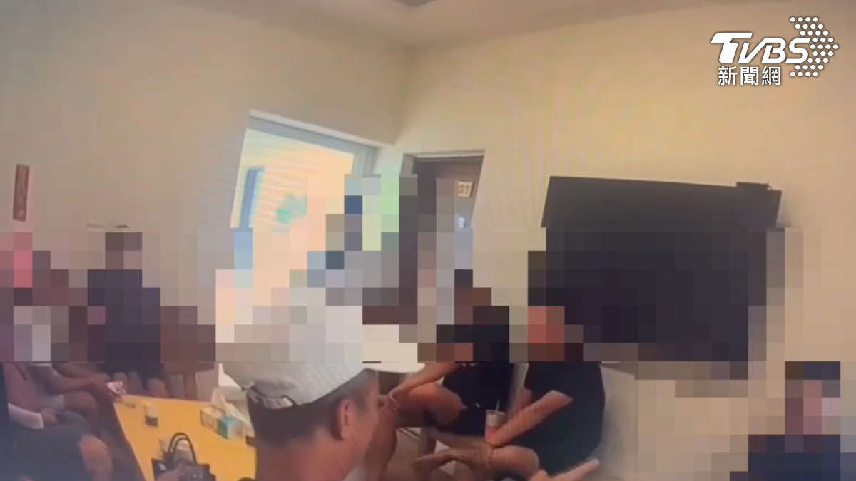 一群中北部大學生於暑假期間相約前往小琉球旅遊,竟選擇在民宿內舉辦毒品派對。(圖/TVBS)