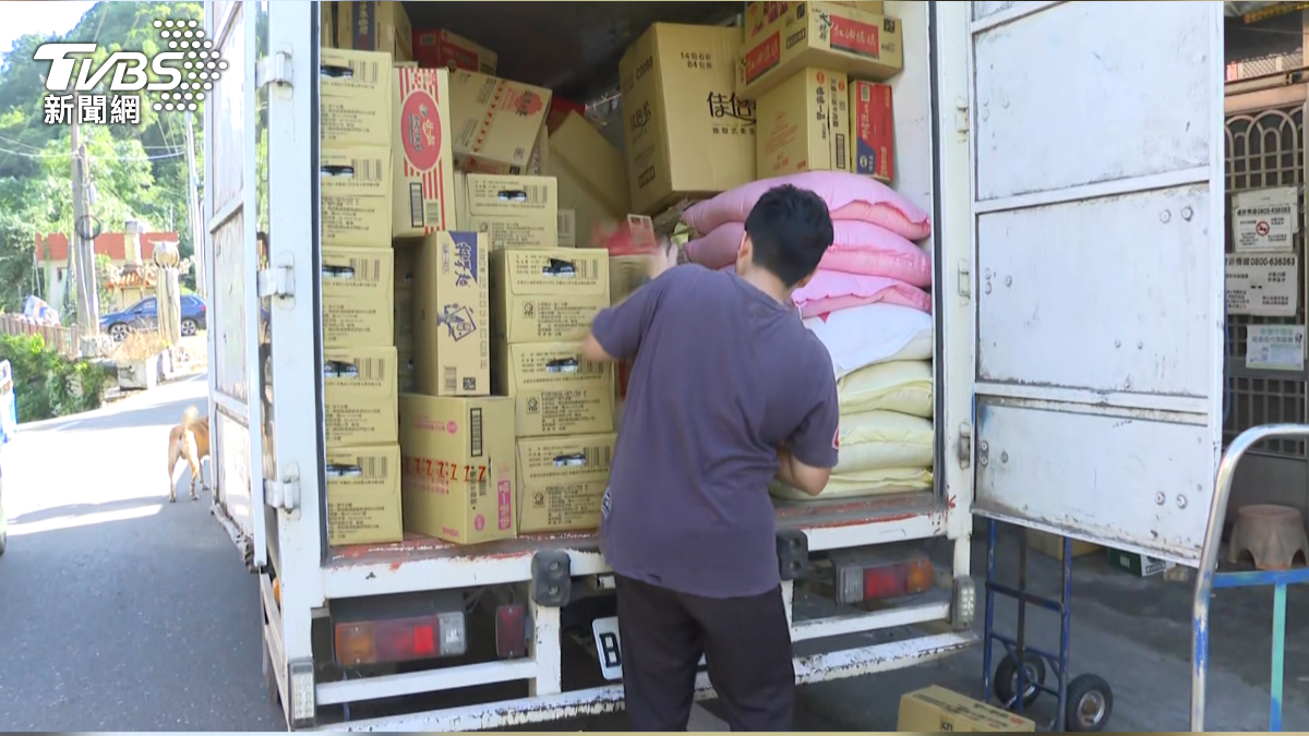 限時30分!那瑪夏困1600人「解救」三餐 瓦斯桶車搶進