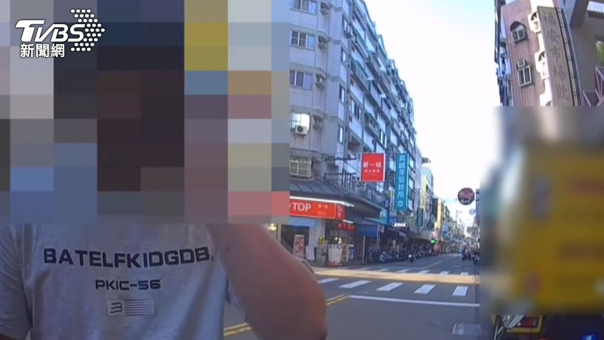 怕通緝竟「自我通緝」！男子瘋狂逃跑，最後真被抓了。(圖／警方提供)