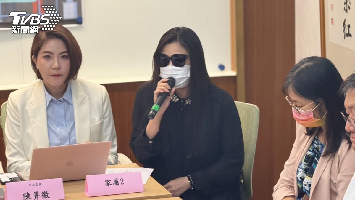 病患家屬表示，當事醫師還能「快速通關」，只要多付五十五萬元，就可以優先手術。（圖／TVBS）