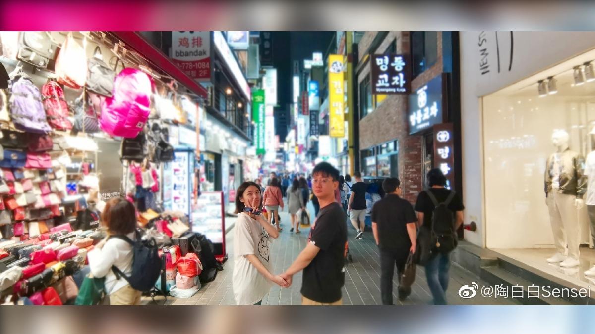 陶白白與前妻結束婚姻。(圖/翻攝自微博)