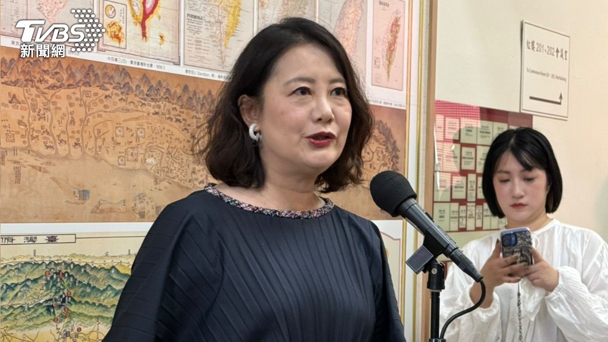 普發一萬何時來?吳思瑤曝「討論中」:若為社會福利要考慮排富