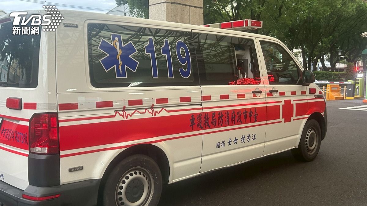 蕭男頭著地重摔,當場沒有呼吸心跳。(圖/林冠丞攝)