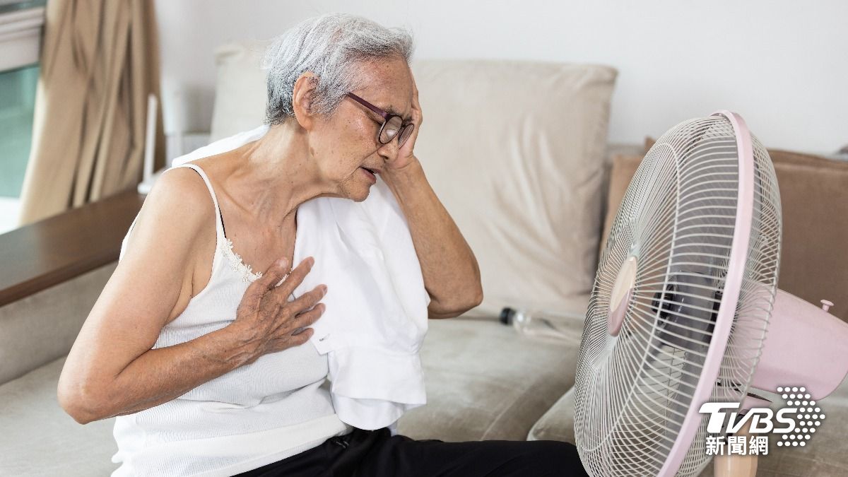 夏天電風扇越吹越熱?年長者恐「吹到中暑」 國外研究證實了