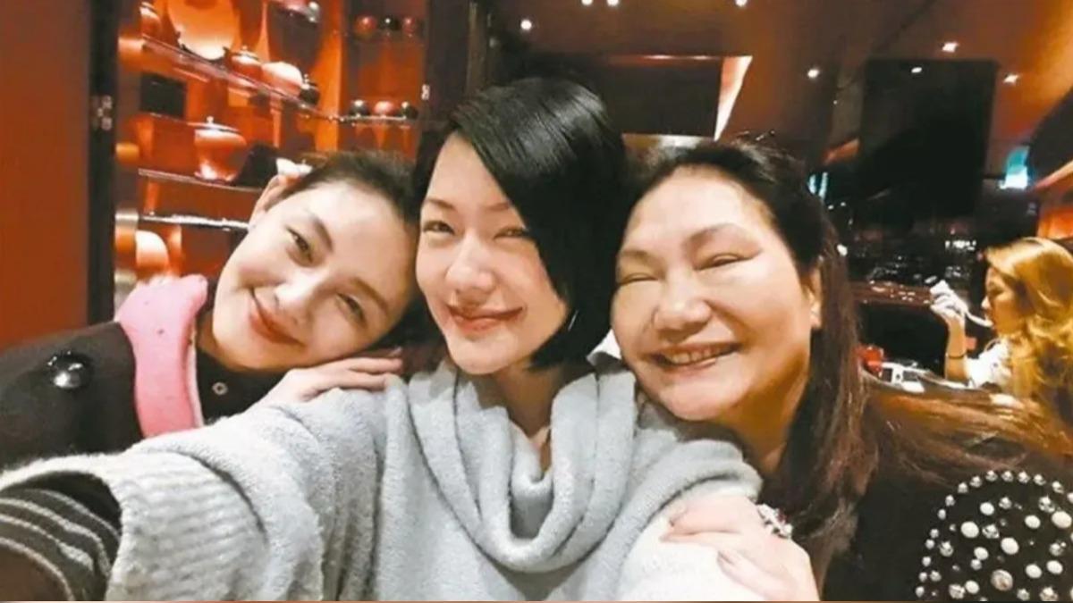 獨/小S停工半年傳將復出金鐘獎「緬懷大S」!三立回應了