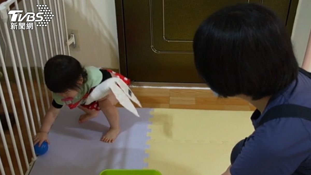 保母甘苦談,情緒要很穩定.抗壓。(圖/TVBS)