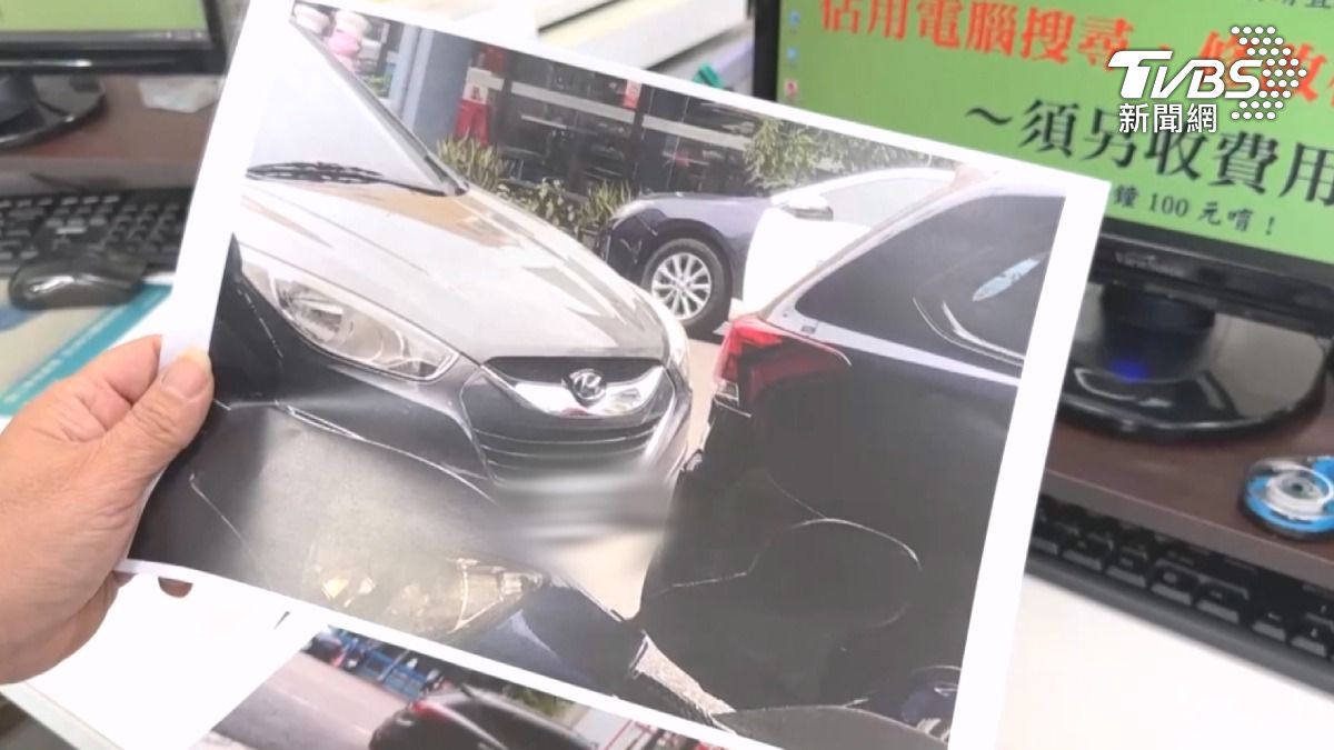 員警私家車停整天又太擠,遭店家怨連機車也無法進出(圖/TVBS)