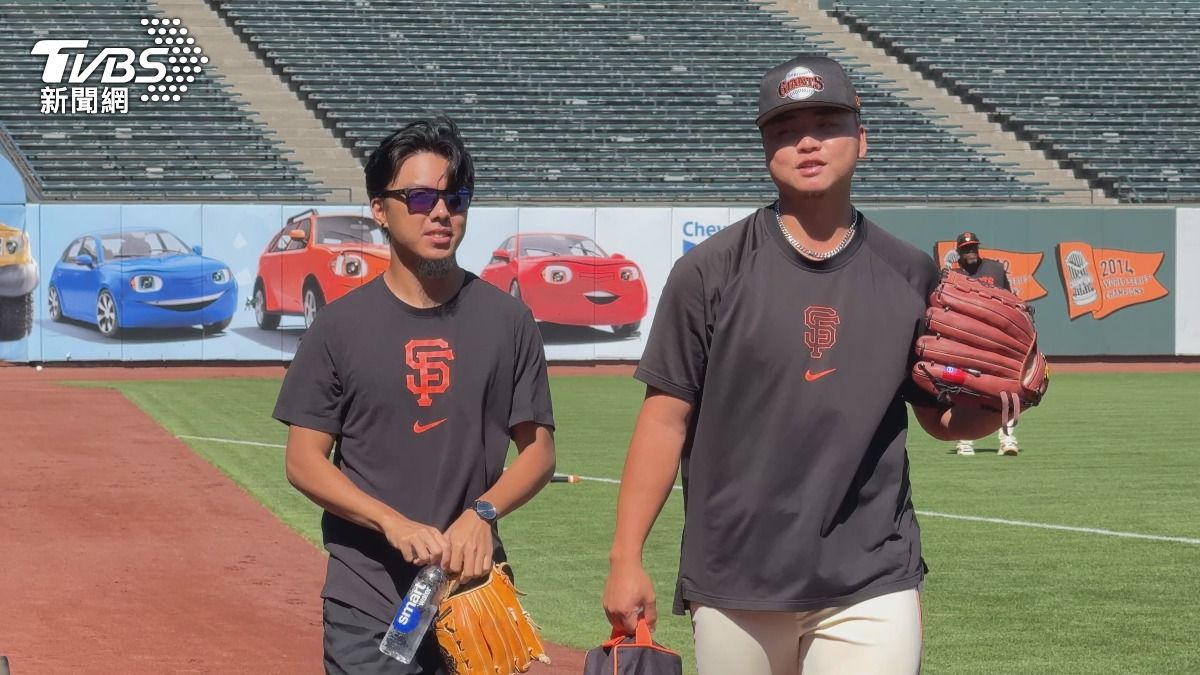 MLB/鄧愷威巨人主場現身!手套放國旗:台灣是我成長的地方