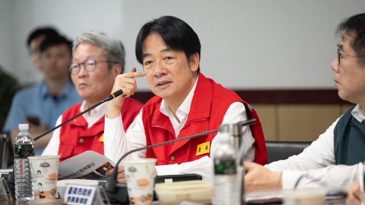 丹娜絲、豪雨重創中南部 賴清德赴指揮所向災民致歉:這颱風罕見