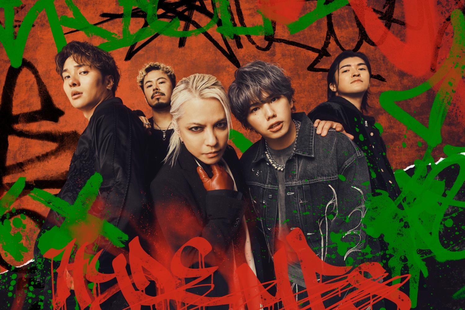 MY FIRST STORY與HYDE(左三)一起獻唱《鬼滅之刃》。(圖/翻攝自HydeOfficial_推特)
