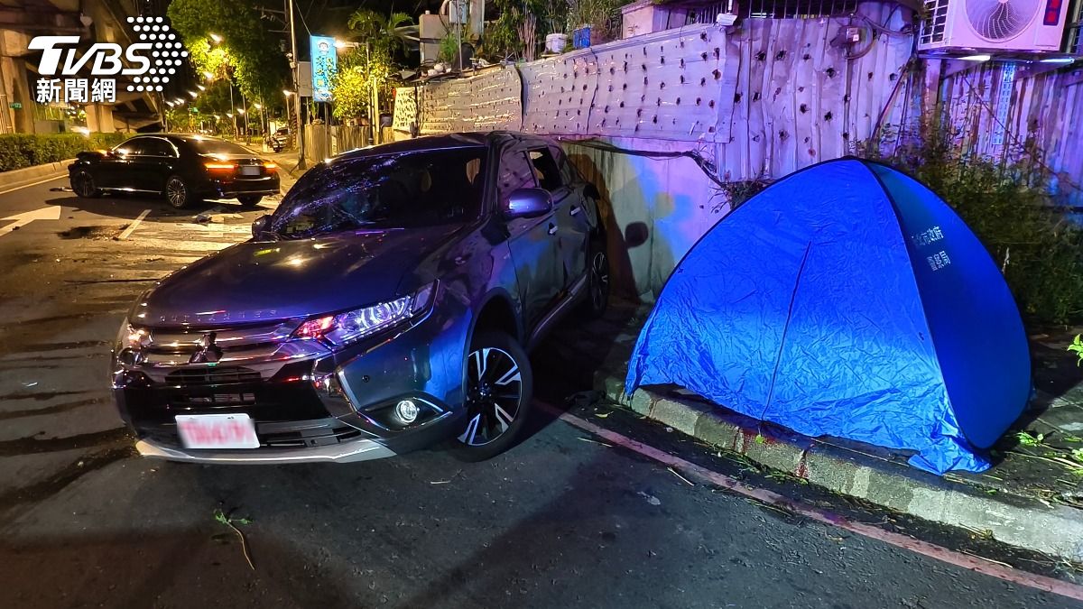 驚悚!多元計程車違規左轉遭猛撞 後座17歲少女噴飛車外慘死