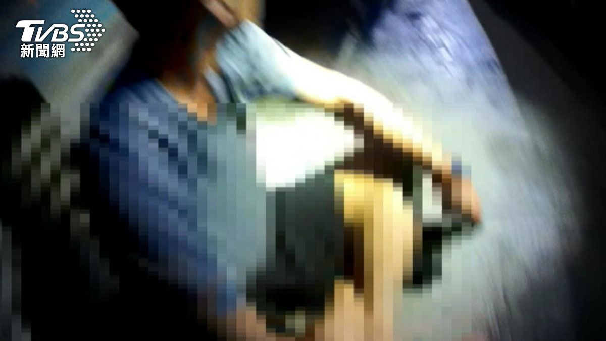 陳男後遭警方圍捕。(圖/TVBS)