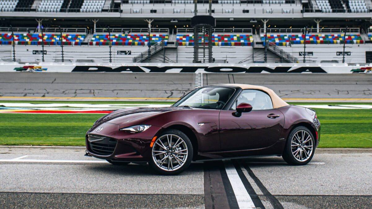 外媒推測MX-5銷量增加,與新推出的Mazda 35th Anniversary Edition特仕版有直接關係。(圖/Mazda提供)