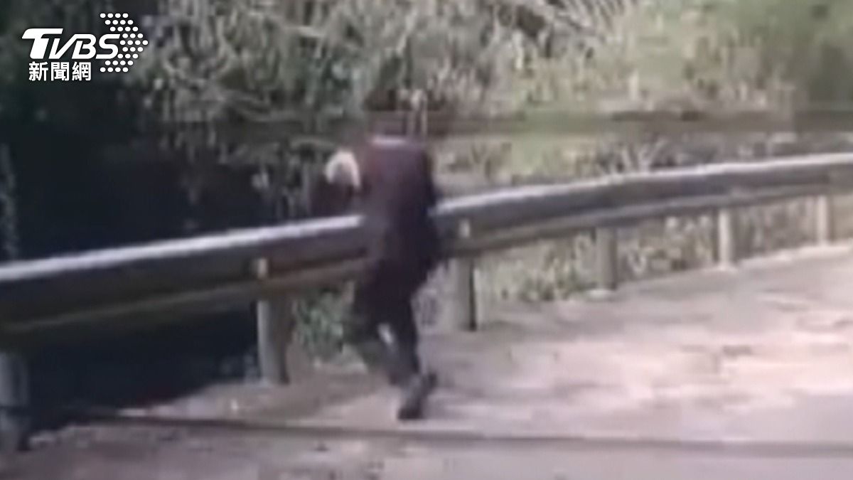 父親節慘劇！騎士遭撞亡，肇逃犯跳5樓高山溝逃遁仍被逮。(圖／民眾提供)