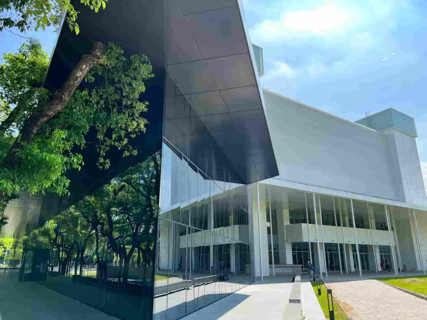 屏東縣立圖書館總館是全台唯一以森林為主題的圖書館。(圖/翻攝自屏東縣屏東市公所官網)