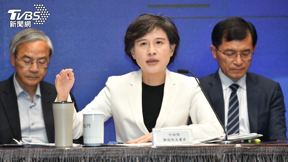 領軍談判小組的行政院副院長鄭麗君。(圖/胡瑞麒攝)