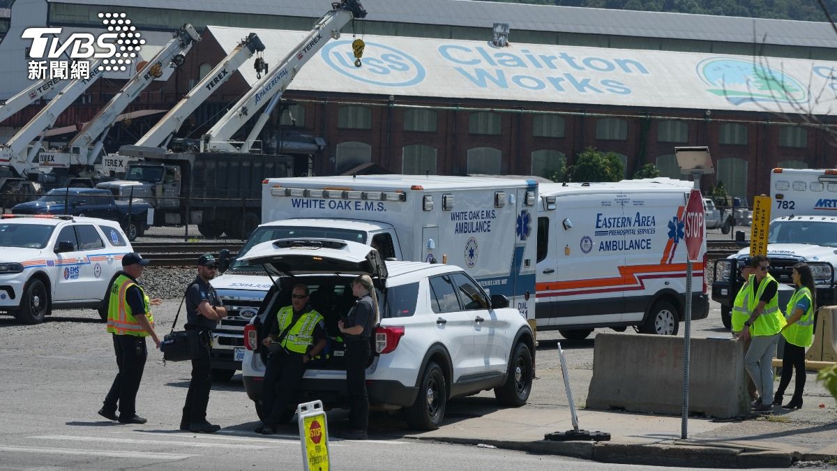 爆炸已造成一人死亡,兩人下落不明,多人受傷,當局正派遣大量救護車前往現場。(圖/達志影像美聯社)