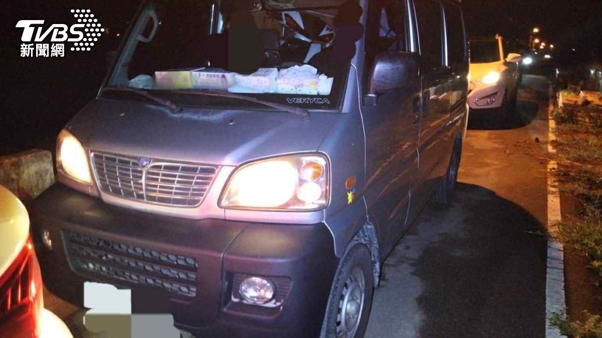台31線驚見運兵車　警方攔截阻飆車噪音。（圖／新湖分局提供）
