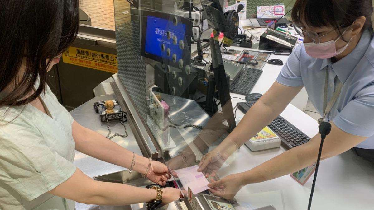 北捷新服務!全線車站「1物」免費提供 女乘客讚:真正的暖心守護