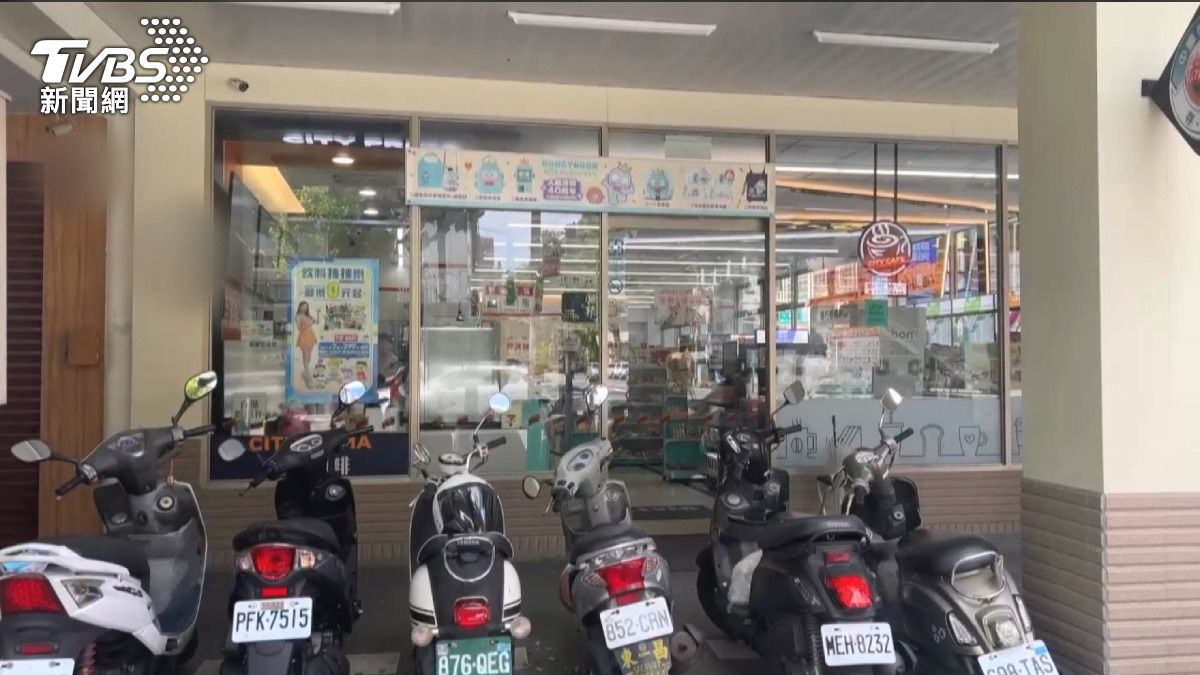 超商店員報案,說有計程車司機在店內抽菸,他上前勸阻發生口角 。(圖/翻社社會事新聞影音)
