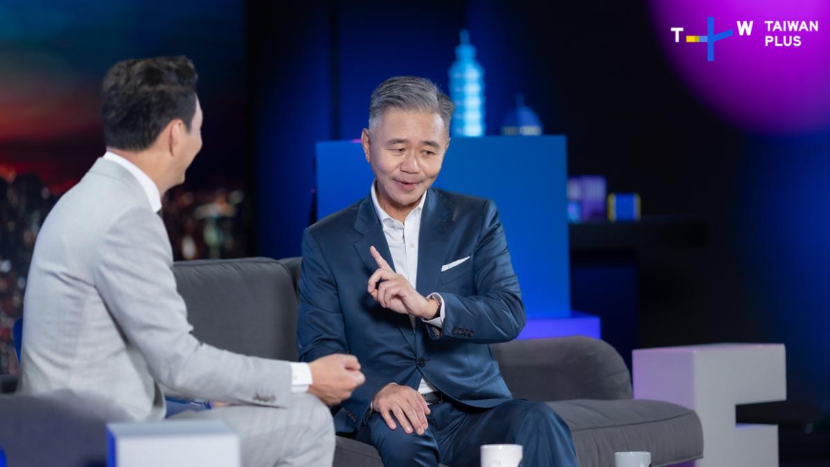 美國JM Eagle董事長暨新北國王籃球隊董事長王文祥談成長故事。(圖/TaiwanPlus提供)