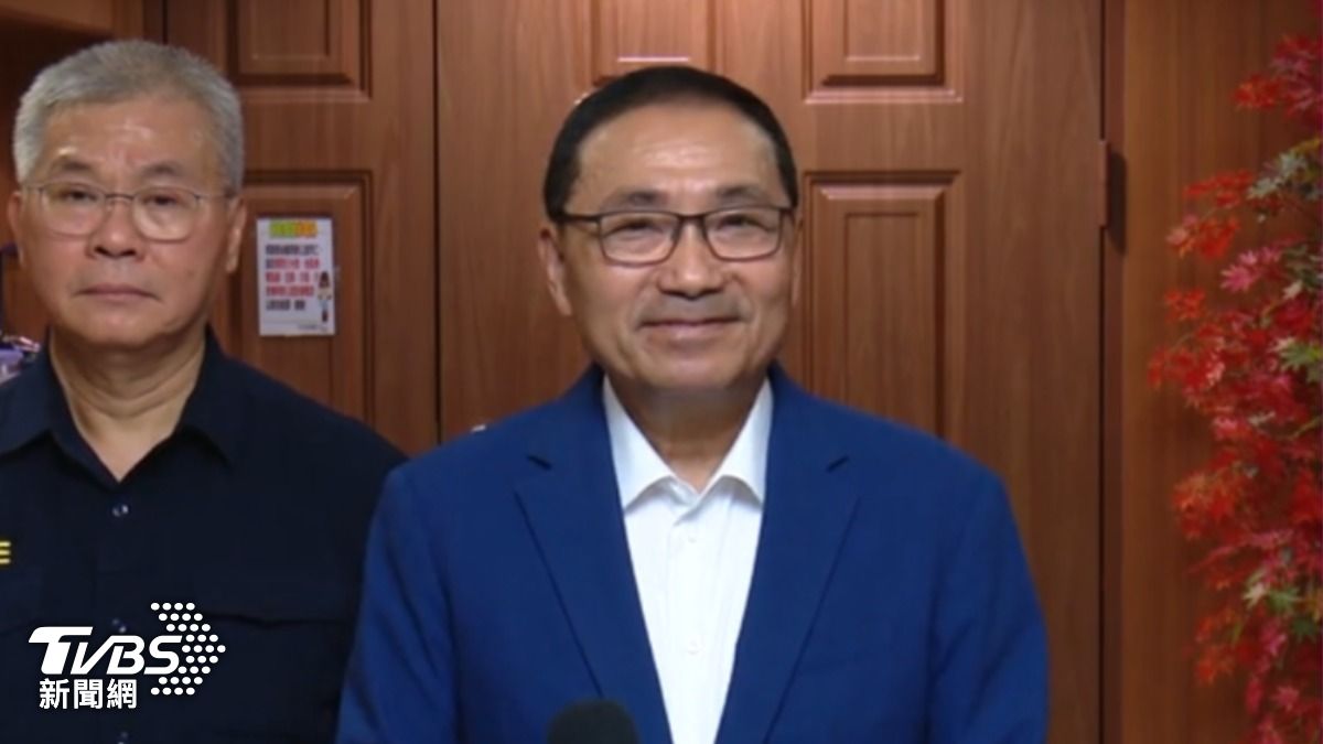 對於民眾黨主席黃國昌表達參選新北市長意願,現任新北市長侯友宜表示「歡迎做事的人」。(圖/TVBS)