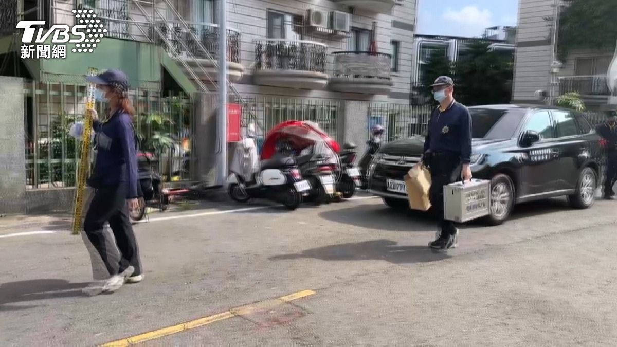 鑑識小組也重回案發現場進行採證工作。(圖/TVBS)