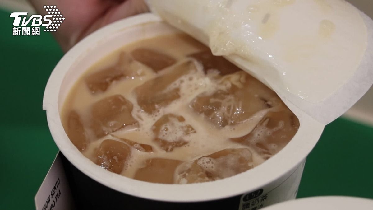 小仙島北上展店,強調使用的是「漢方風味」奶茶,希望可以提高民眾接受度。(圖/TVBS)
