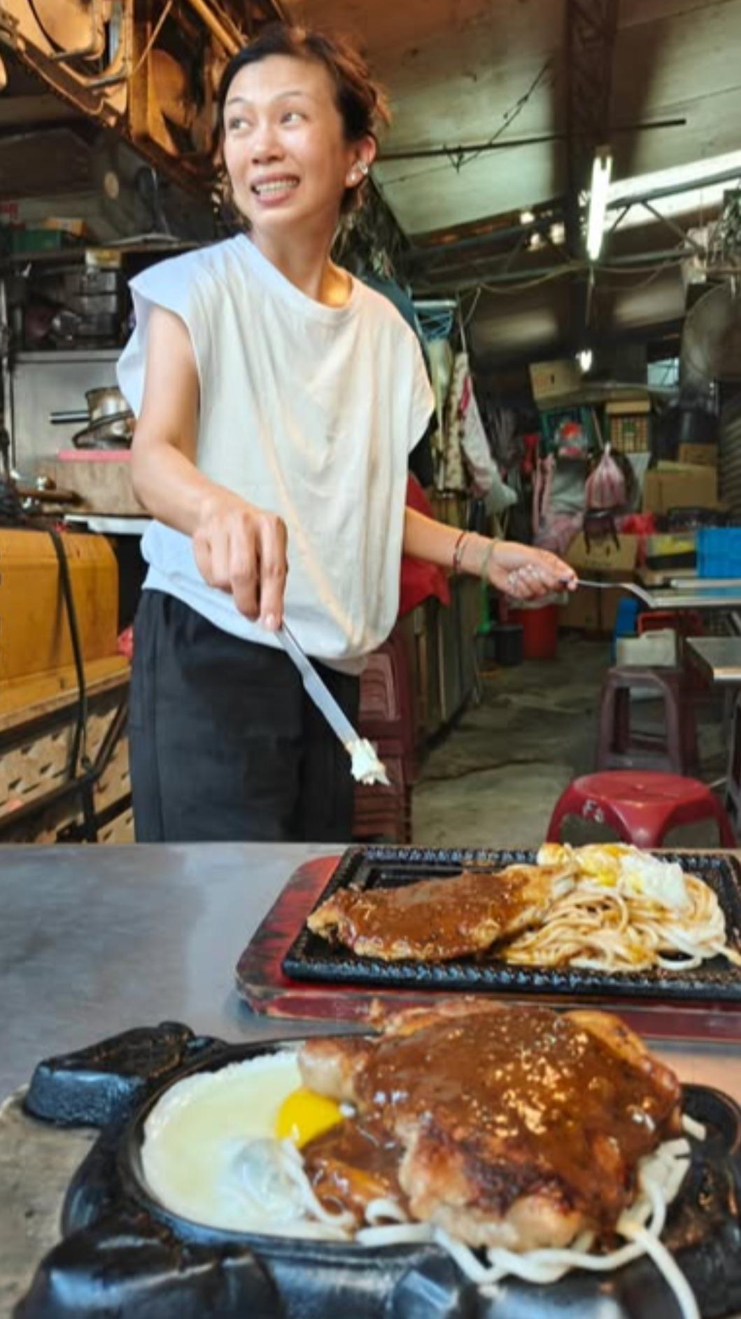 蕭敬騰帶愛妻去吃牛排。(圖/翻攝自蕭敬騰臉書)