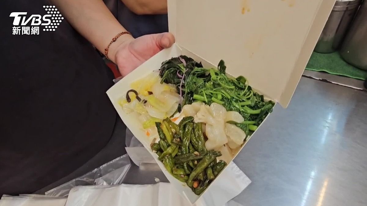 菜價漲不停,業者吃不消。(圖/TVBS)