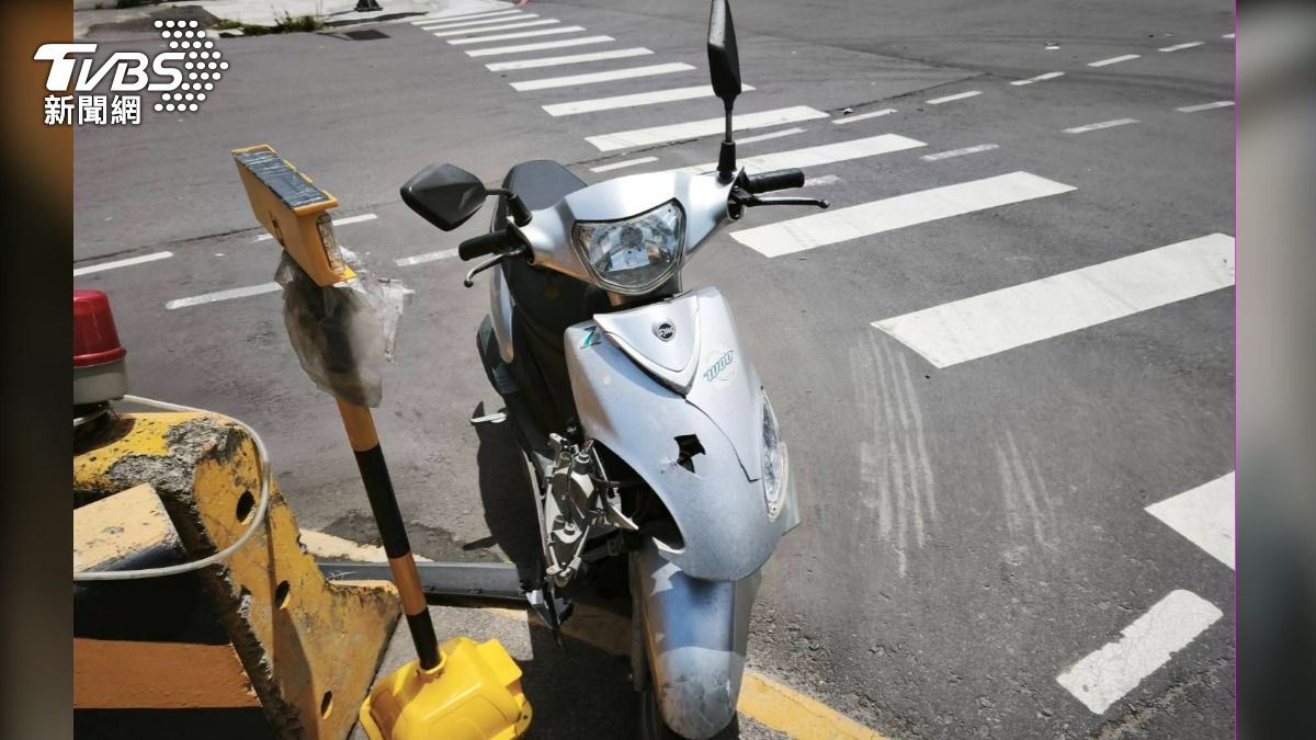 洪姓騎士的機車。（圖／TVBS）