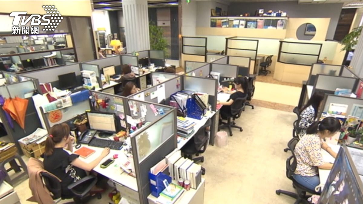 尋職津貼共砸逾3億元,助上萬青年穩定步入職場。(圖/TVBS)