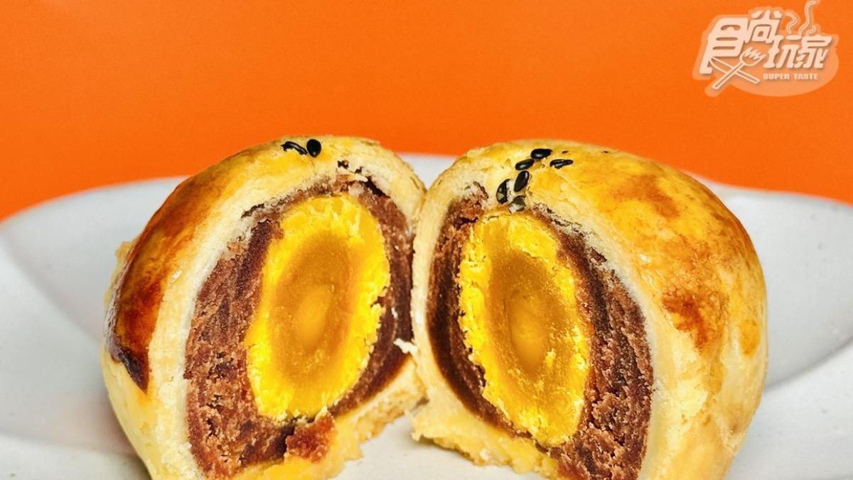 酥香外皮、低糖紅豆餡。(圖/食尚玩家提供)