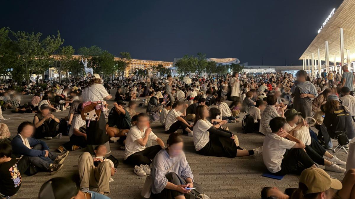 地下鐵出包!3萬人大阪世博慘成「歸宅難民」 會場過夜畫面曝