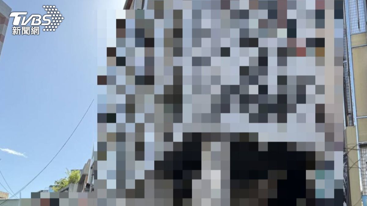 快訊/台中逢甲商圈五旬男墜樓 四肢骨折、頭部受傷急救中