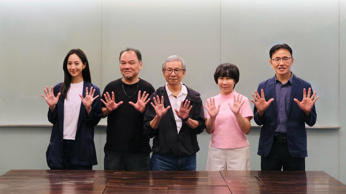 吳念真、張鈞甯當評審 越南23歲才女抱走文學獎榜首15萬