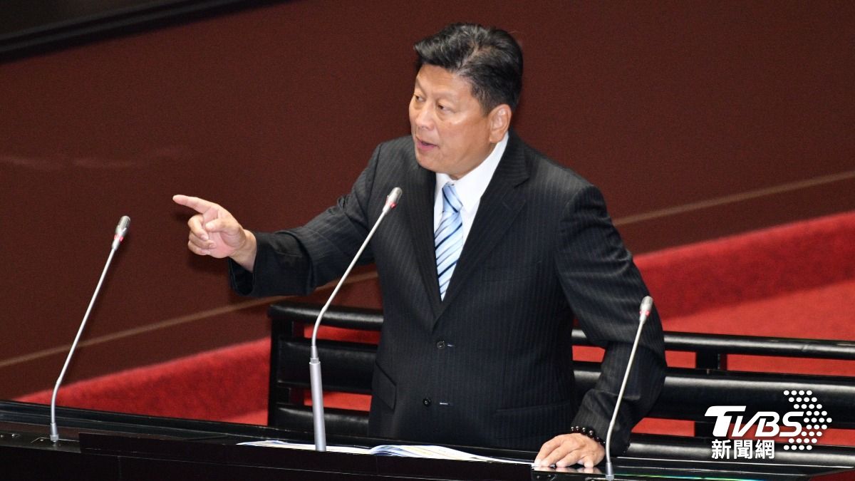卓榮泰坦言不滿意打詐 傅崐萁當面斥:小孩當車手比跑外送賺多