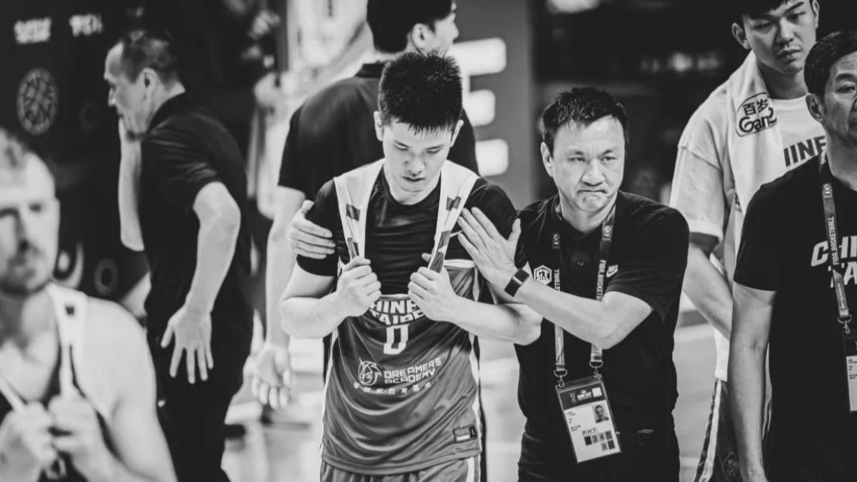 林庭謙八強戰獨拿22分，中華隊仍以3分差飲恨，止步八強。（圖／翻攝自FIBA官網）
