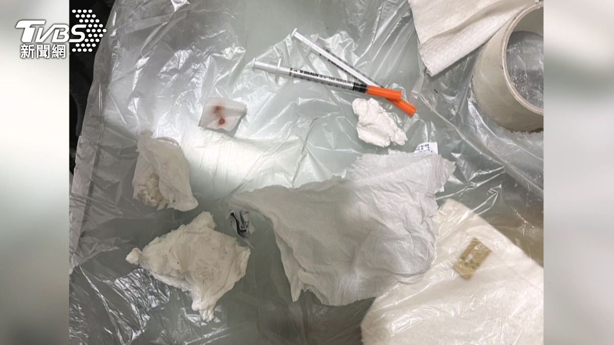 台中母見兒吸毒「大義滅親」報警！35歲男眼神飄忽渙散在家與網友吸毒。(圖／警方提供)